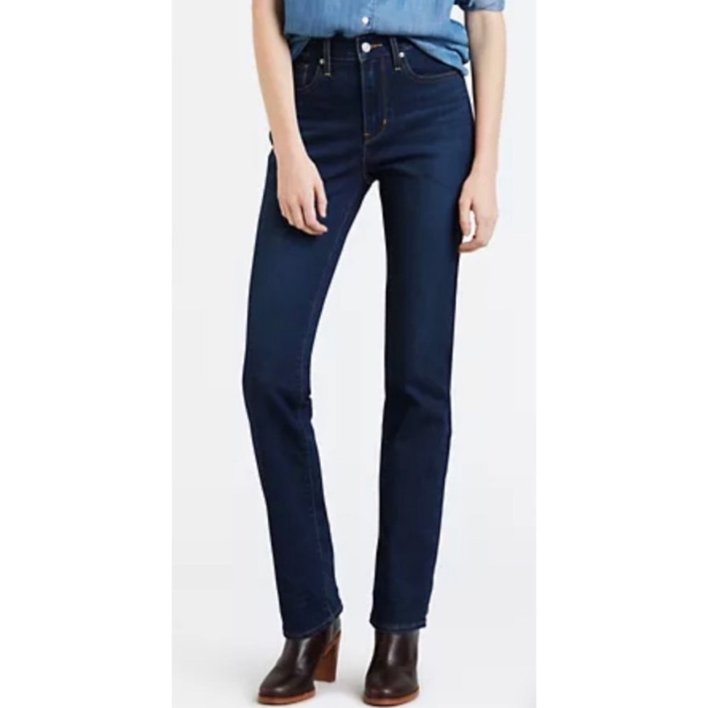 Levi’s High Rise Straight Leg Jeans